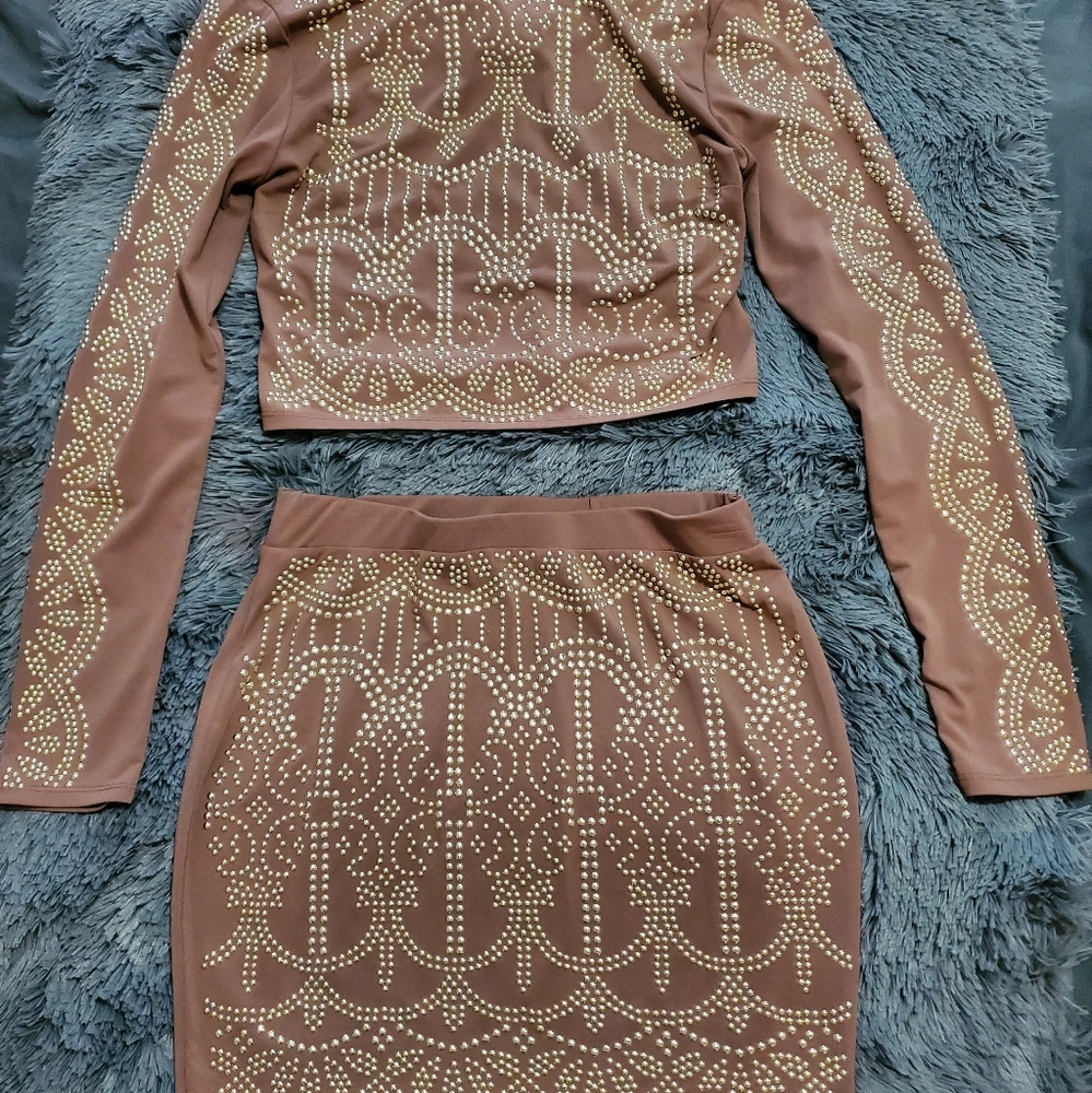 2 piece studded set